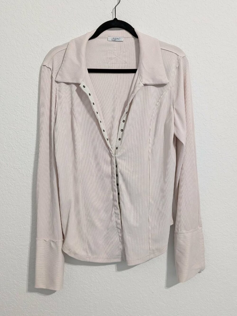 Urban Threadz Boutique Women's Tan Beige Snap Button Up Blouse Top NWOT (XL)